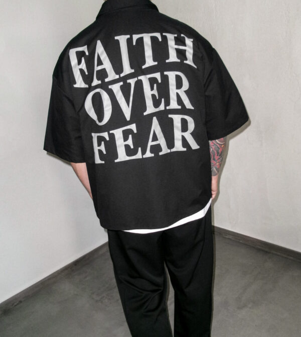 Visions Faith Over Fear Camicia