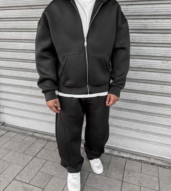 Tracksuit Scuba Balloon