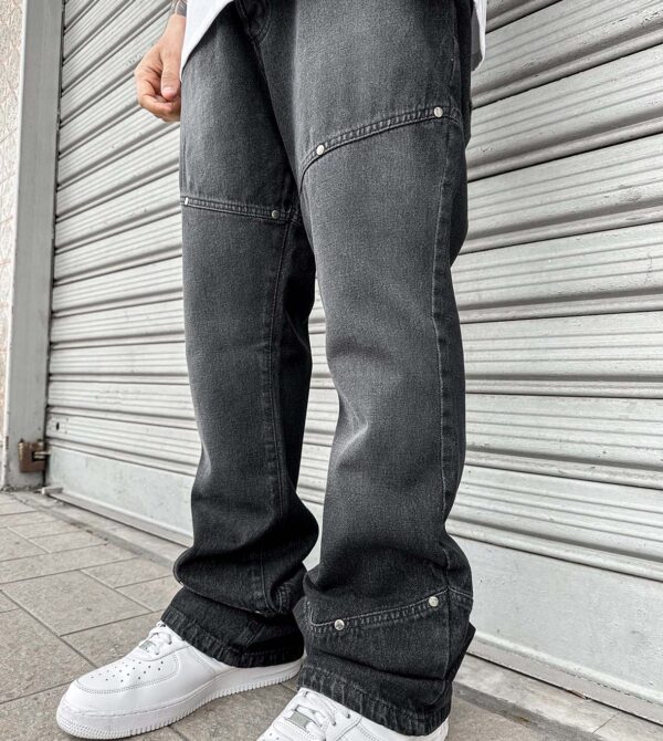 Flare Six Button Black